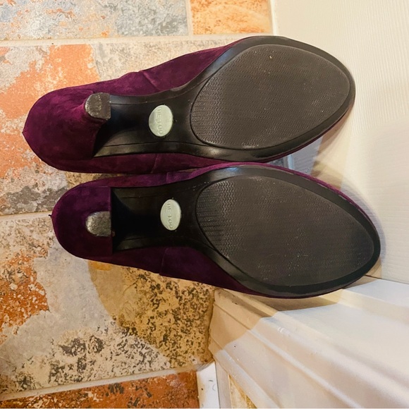 🍇Fabulous Purple Suede Ruffled Top Zip Stiletto Ankle Booties! - Picture 13 of 15